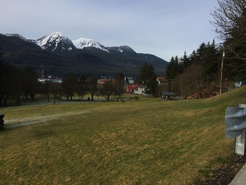 Juneau Guesthouse Exterior photo