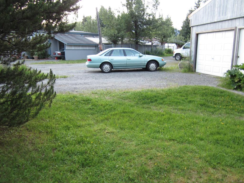 Juneau Guesthouse Exterior photo